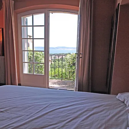 Isella Villa *